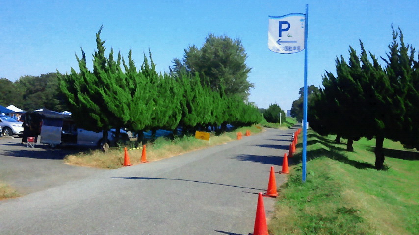 駐車場入り口 駐車場入り口